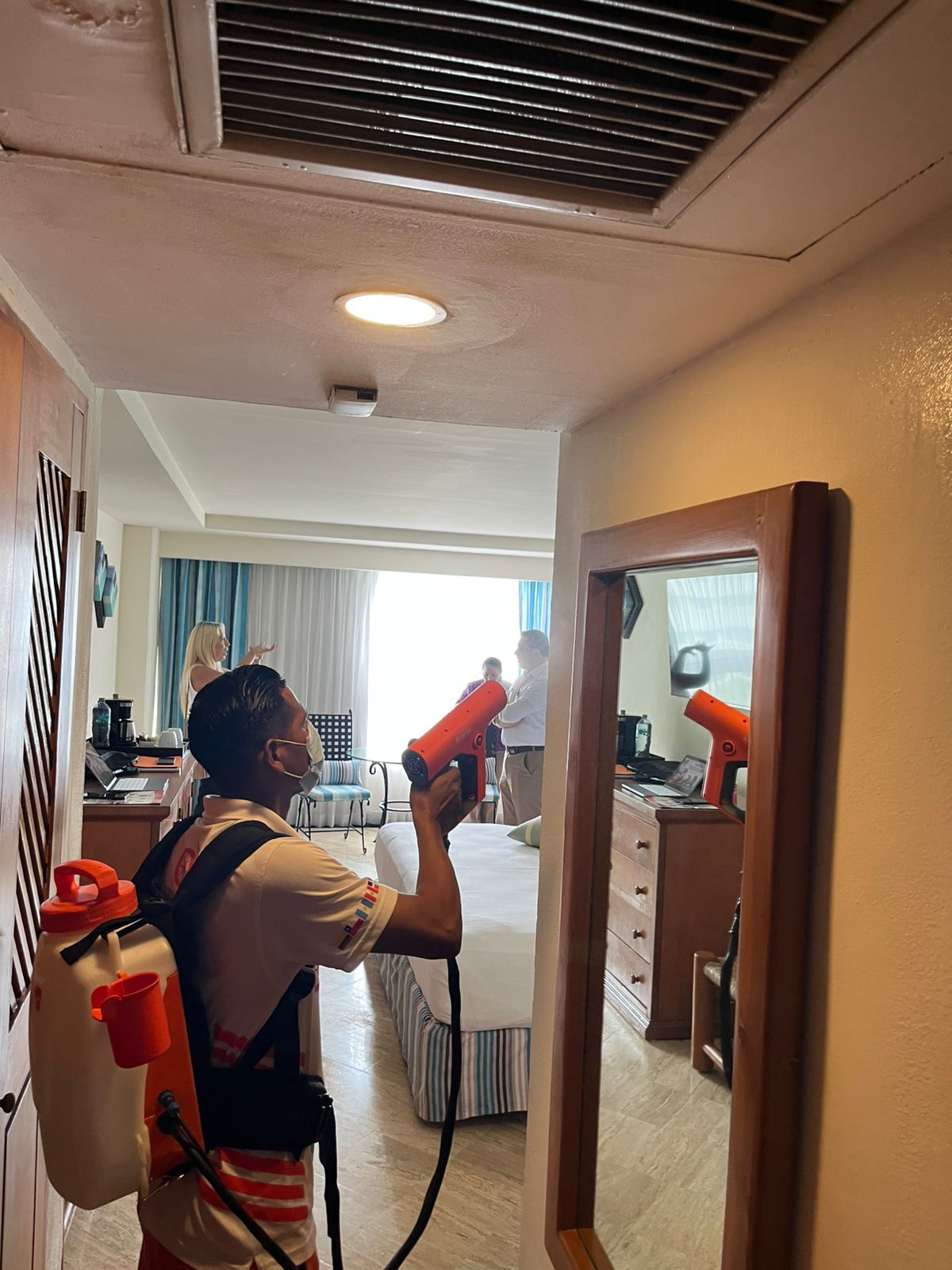 Adiós al olor a humedad: El secreto de los espacios impecables (y la oportunidad de negocio más rentable de la costa) - foto 2